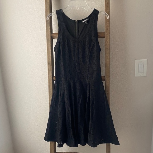 Express Dresses & Skirts - EXPRESS black lace dress - size XS